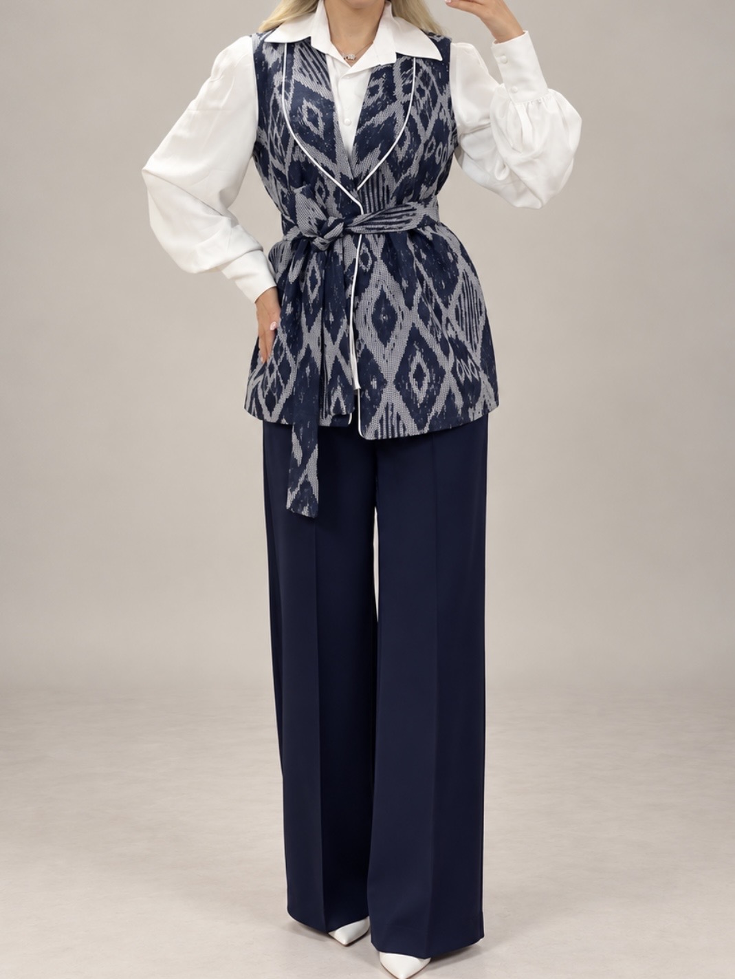 وست زنانه مدل پردیس
