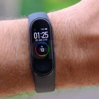 مچ بند هوشمند شیائومی مدل Mi Band 4
