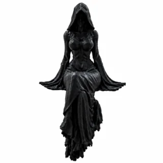 فیگور مدل Lady Ghostface نشسته