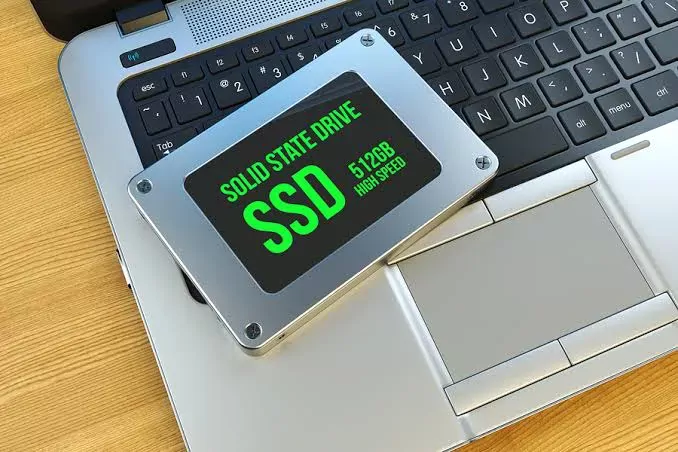 حافظه ssd لپ تاپ چیست؟
