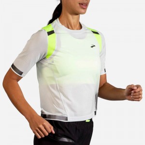 تیشرت ورزشی زنانه بروکس مدل Brooks Women's Carbonite Short Sleeve|سفید فسفری