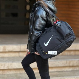 ساک جا شیکردار نایکی Nike shaker-holder duffel bag کد 1133 | مشکی