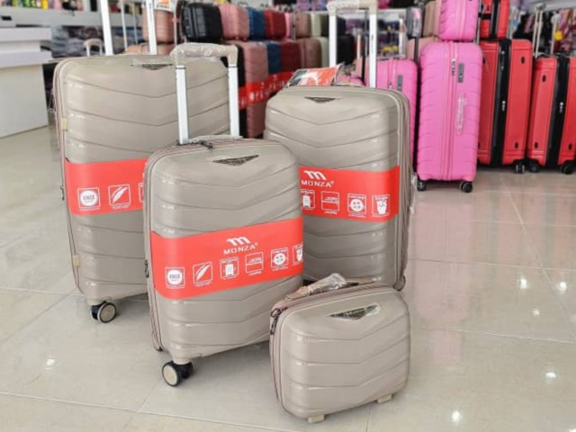 چمدان وارداتی برند monza  در ۸ رنگ
