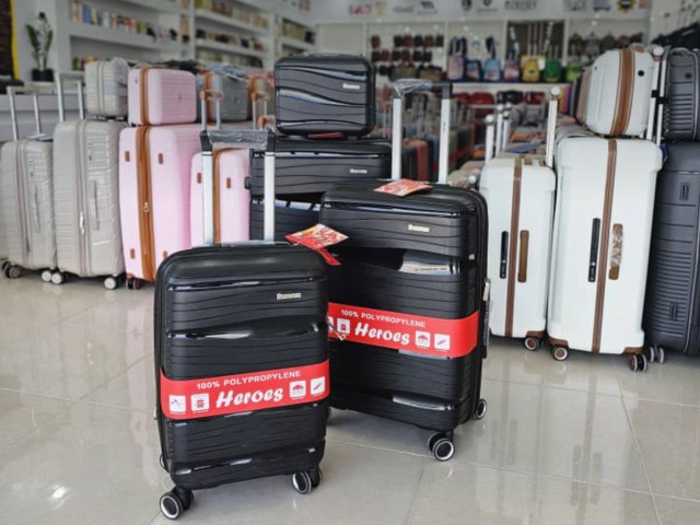 ست ۴ تایی چمدان وارداتی نشکن پلی پروپیلن فول آپشن رنگبندی هرویس heroes