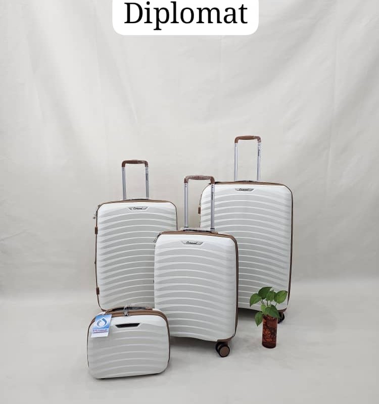 ست چمدان وارداتی نشکن برند diplomat دیپلمات در ۸ رنگ