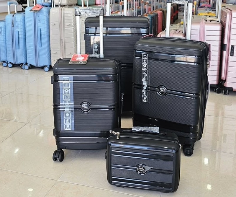 چمدان وارداتی برند مونزا monza   (اصل) در ۶ رنگ