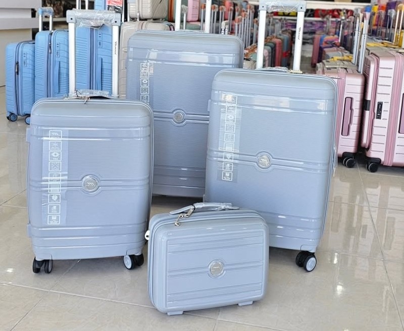 چمدان وارداتی برند monza (اصل) رنگ طوسی