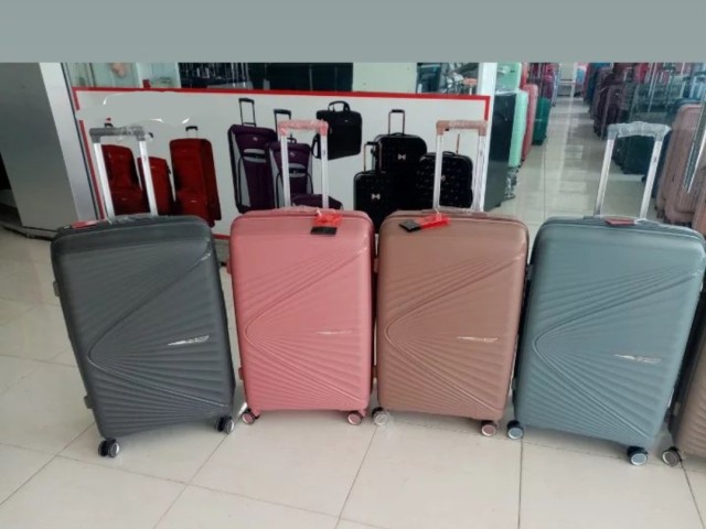 چمدان وارداتی برند مونزا monza. ضدضربه ۱۰۰٪نشکن.  ۳ تکه بزرگ متوسط کابین