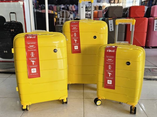 مجموعه ۳ تکه برند solo جنس پ پ صد در صد نشکن. فول آپشن