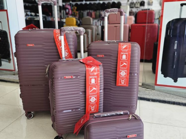 مجموعه 4 عددی چمدان وارداتی برند هرویس heroes ضدضربه ۱۰۰٪نشکن.