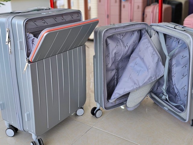 چمدان دو تکه برند levisking