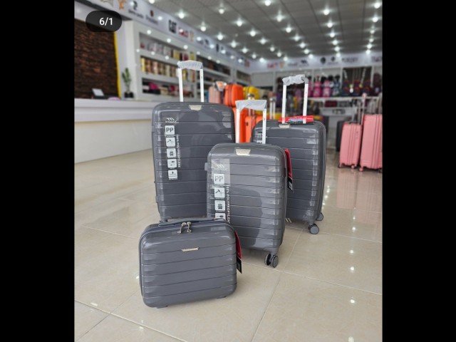 تخقیق ویژه پارسمون ، ست ۴ تکه چمدان وارداتی برند مونزا monza. جنس پلیپروپیلن ۱۰۰٪نشکن. رنگ دودی (نوک مدادی تیره )