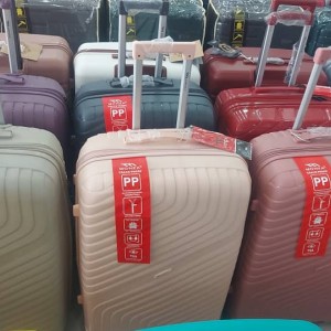 چمدان سایز بزرگ ارسال رایگان  برند monza مونزا در ۸ رنگ