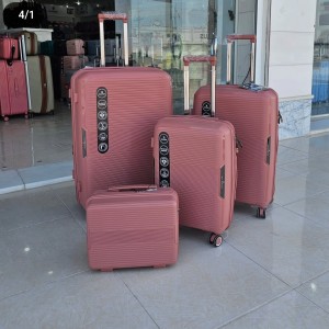 مجموعه۴ عددی چمدان ریکاردو ricardo   وارداتی در ۸ رنگ