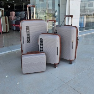 مجموعه۴ عددی چمدان ریکاردو ricardo   وارداتی در ۸ رنگ