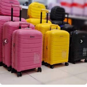 چمدان ۳ تکه برندribar  ریبار ۱۰۰٪نشکن ضد ضربه جنی پلیپروپیلن