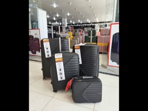 ست کامل ۴ تکه چمدان برند monza مونزا سفارش ایتالیا جنس پلی پروپیلن نشکن فول آپشن رنگ مشکی