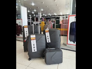 ست کامل ۴ تکه چمدان برند monza مونزا سفارش ایتالیا جنس پلی پروپیلن نشکن فول آپشن رنگ سبز رنگ دودی (نوک مدادی تیره)