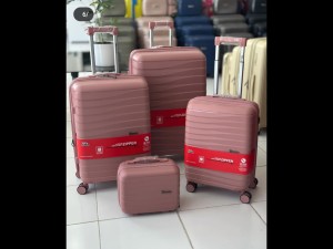 ست ۴ تکه چمدان وارداتی برند مونزا monza. جنس پلیپروپیلن ۱۰۰٪نشکن. رنگ رزگلد