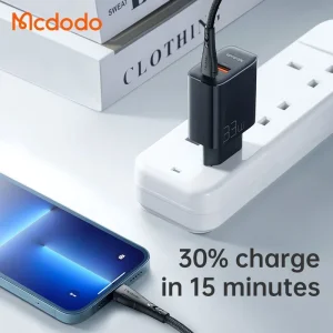 شارژر دیواری مک دودو مدل CH-0922 به همراه کابل تبدیل USB-C