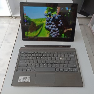 لپ تاپ  lenovo miix 520