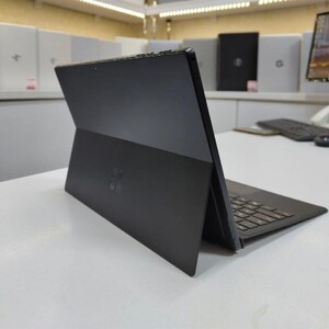 f1079703-436d-460f-a7dd-3c5be1e0499f