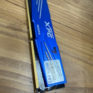 رم کامپیوتر ADATA مدل XPG ظرفیت 4 گیگابایت DDR3 استوک هیت‌سینک‌دار