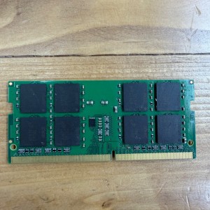 رم نوت بوک  کروشیال Crucial 8GB DDR4 2666MHzظرفیت 8 گیگابایت  (استوک اورجینال)