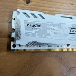 رم کامپیوتر کروشیال Crucial 8GB DDR4 2400MHz هیت‌سینک‌دار استوک