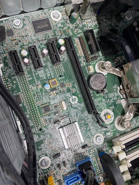 پورت&zwnj;های مینی کیس HP G1800