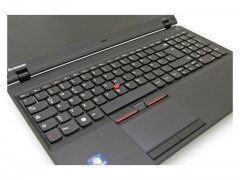 اطلاعات ظاهری  لپ تاپ دست دوم  Lenovo Thinkpad Edge E520 i3 نسل 2