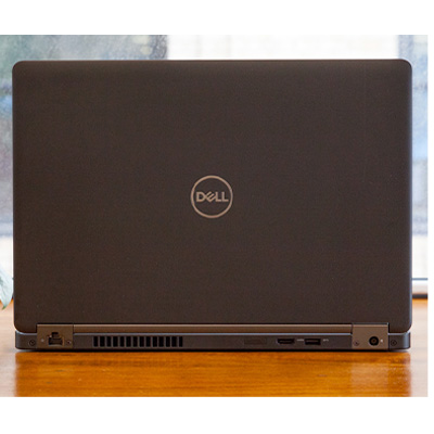 لپ تاپ استوک Dell Latitude 5490 i5 با بدنه پلاستیکی به رنگ مشکی