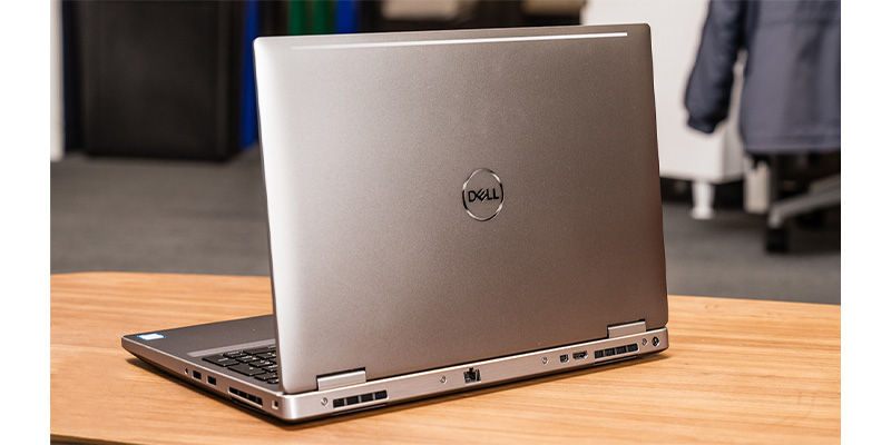 لپ تاپ استوک Dell Precision 7540 با پورت های متنوع و بدنه ضخیم