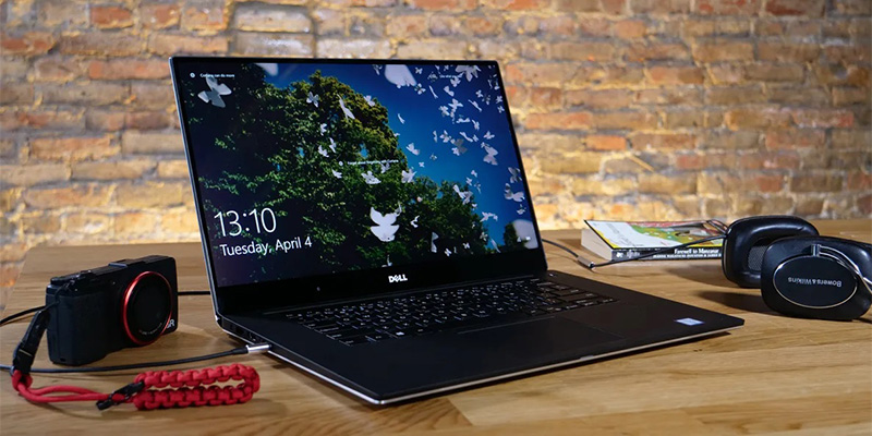 لپ تاپ استوک dell XPS 15 2017 مناسب برای ویرایش تصاویر و ویدئو