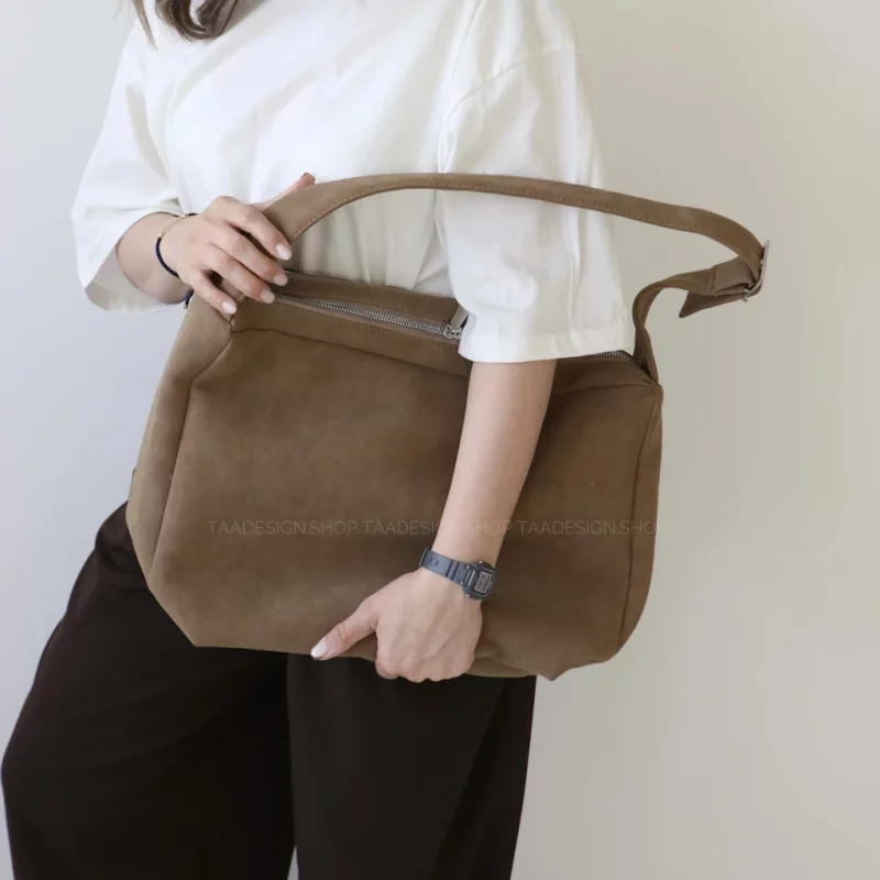 کیف زنانه بزرگ مدل رایلی جیر