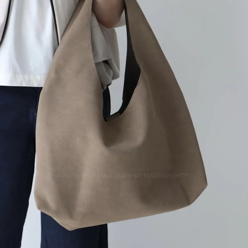 کیف زنانه بزرگ مدل شیلا جیر