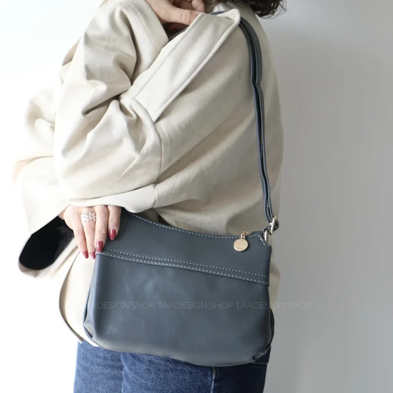 کیف زنانه دوشی مدل چیلکو