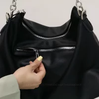 کیف زنانه بزرگ مدل آرتور