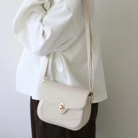 کیف زنانه دوشی مدل ژینوس