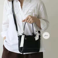 کیف زنانه دوشی مدل مینی آرتام
