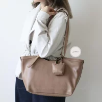 کیف زنانه بزرگ مدل کلارا