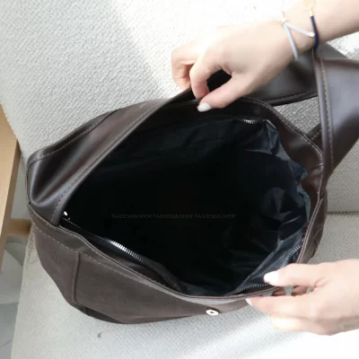 کیف زنانه بزرگ مدل آرالیا جیر