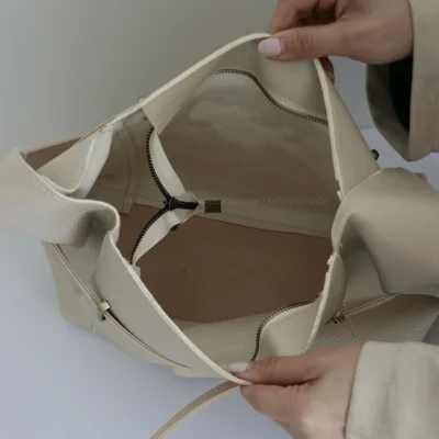 کیف زنانه بزرگ مدل نهیرا