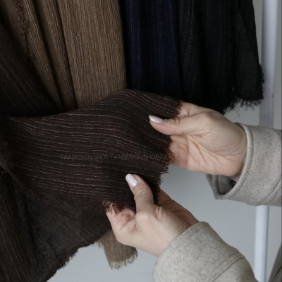 شال حصیری راه راه  مدل بابونه