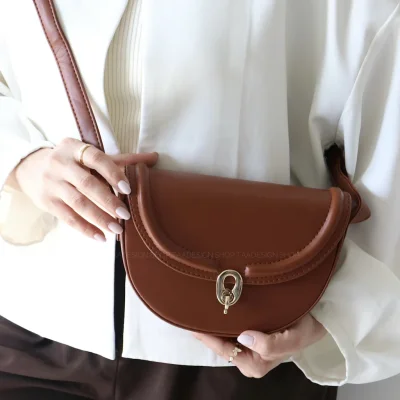 کیف زنانه دوشی مدل رامونا