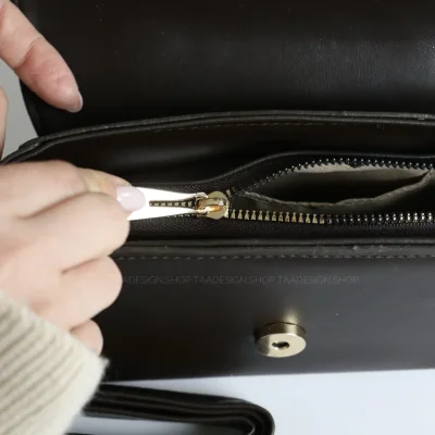 کیف زنانه مجلسی  مدل لوین