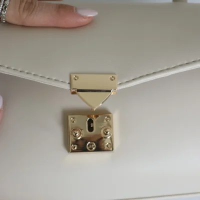 کیف زنانه مجلسی مدل آیسون