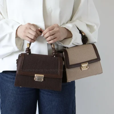 کیف زنانه مجلسی مدل آیز رافیا