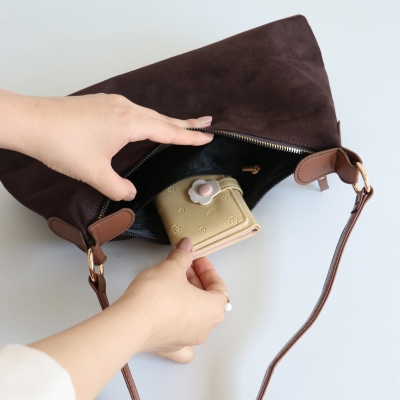 کیف زنانه دوشی مدل دیاکو