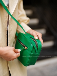 کیف دوشی دنیز رنگ سبز پر رنگ